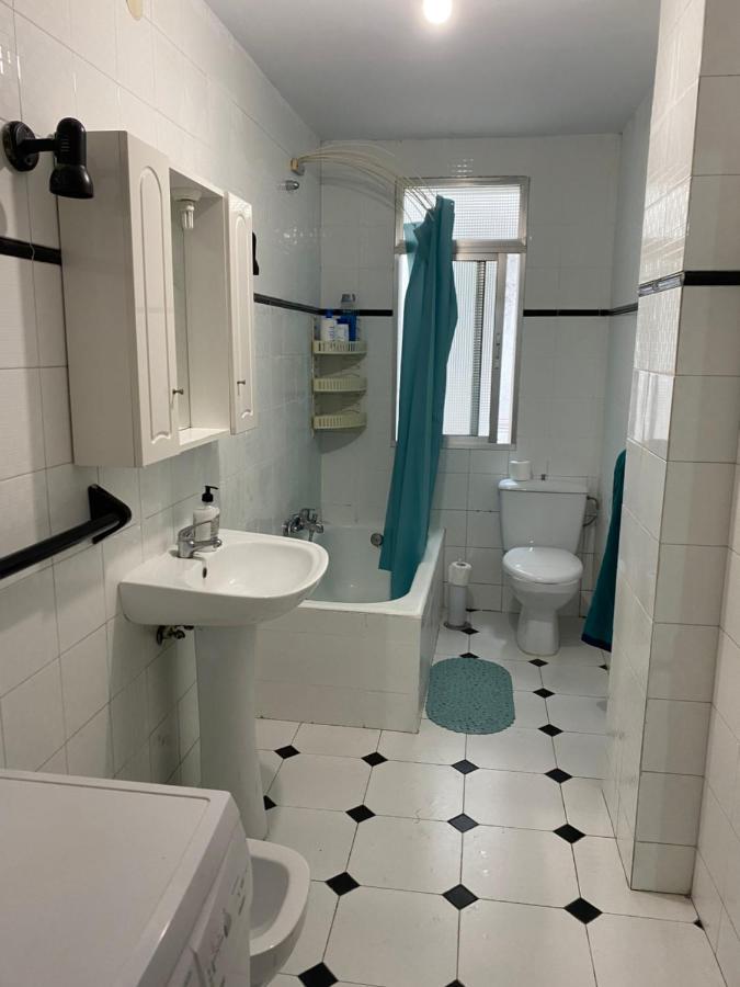 דירות Apartamento En סנטיאגו דה קומפוסטלה מראה חיצוני תמונה